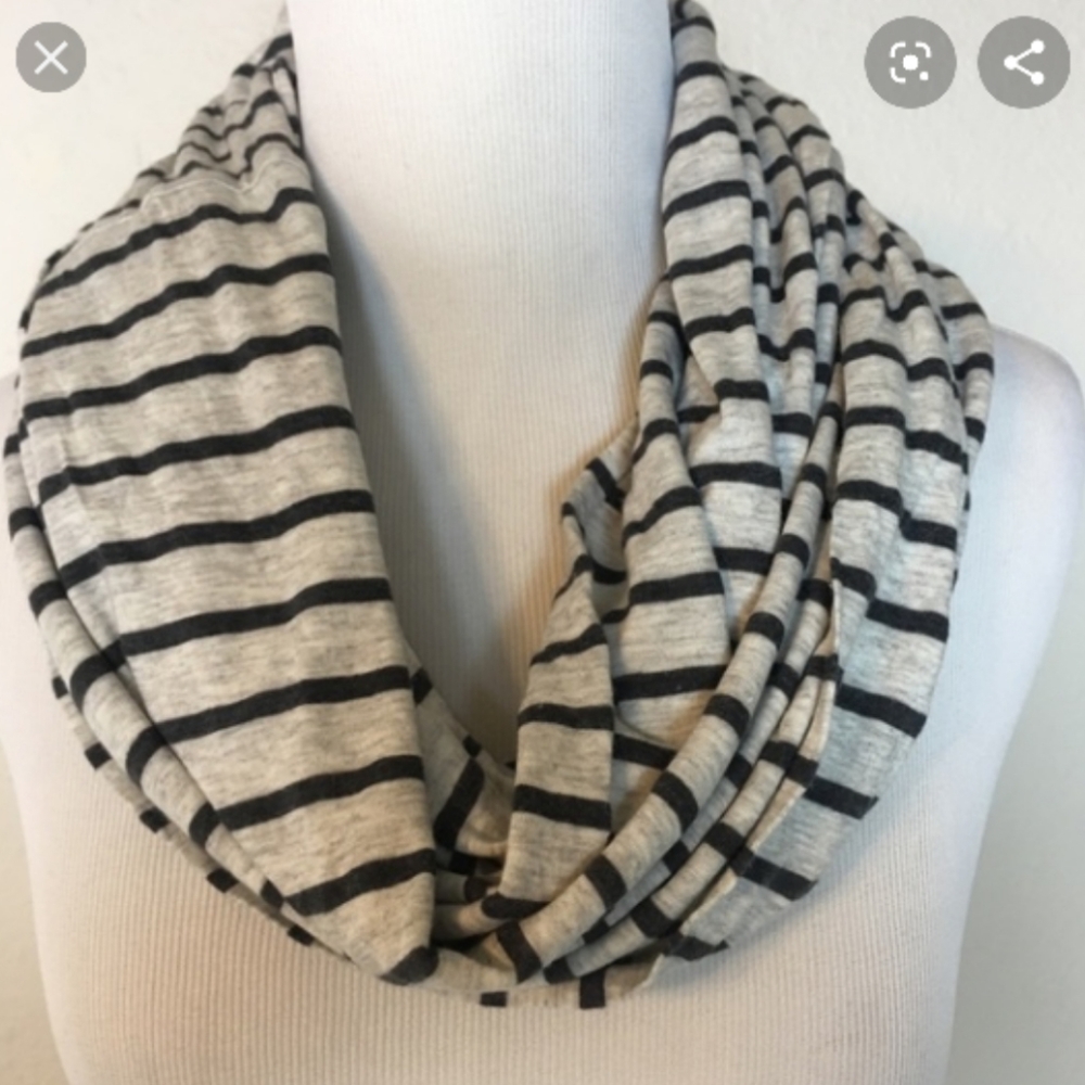 Vince cotton striped infinity